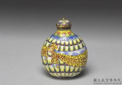 图片[2]-Copper-body snuff bottle with painted enamel decor, Qing dynasty, Yongzheng reign (1723-1735)-China Archive